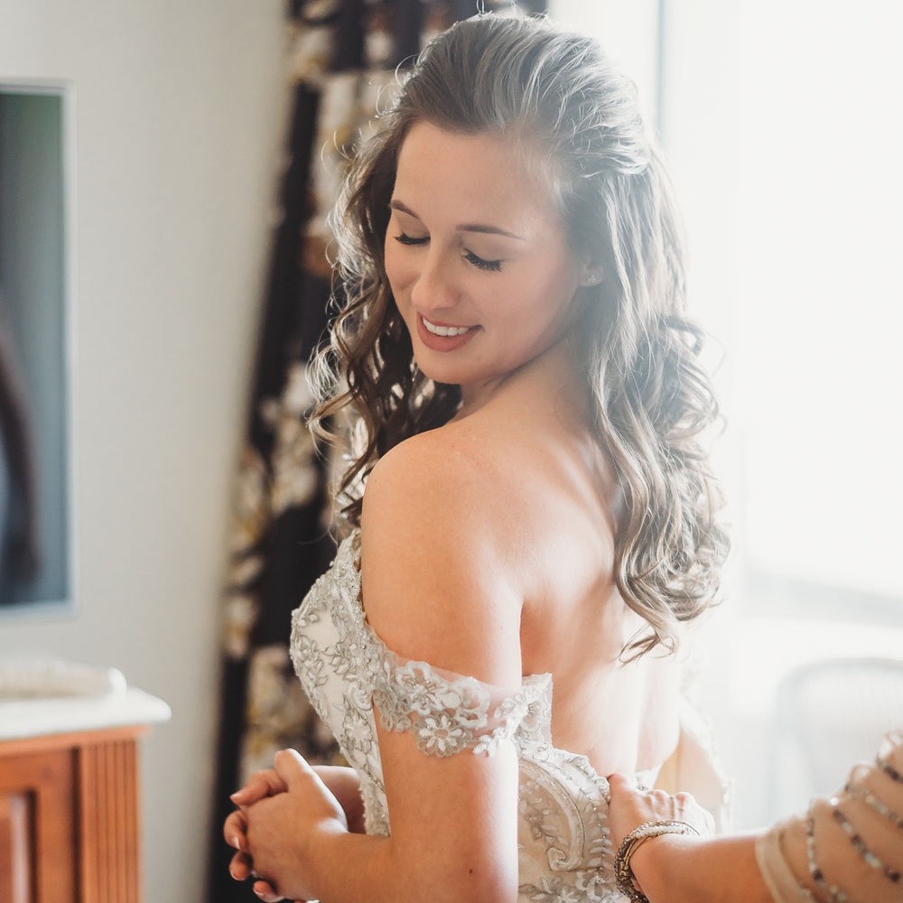 Meet your Posher, Gloria